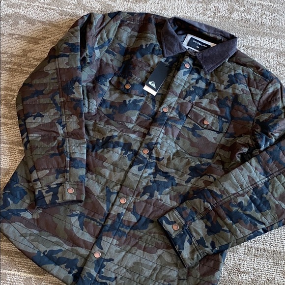 🌲 Quiksilver Broken Nose Jacket - Crucial Camo NWT 🌿 - Picture 2 of 7